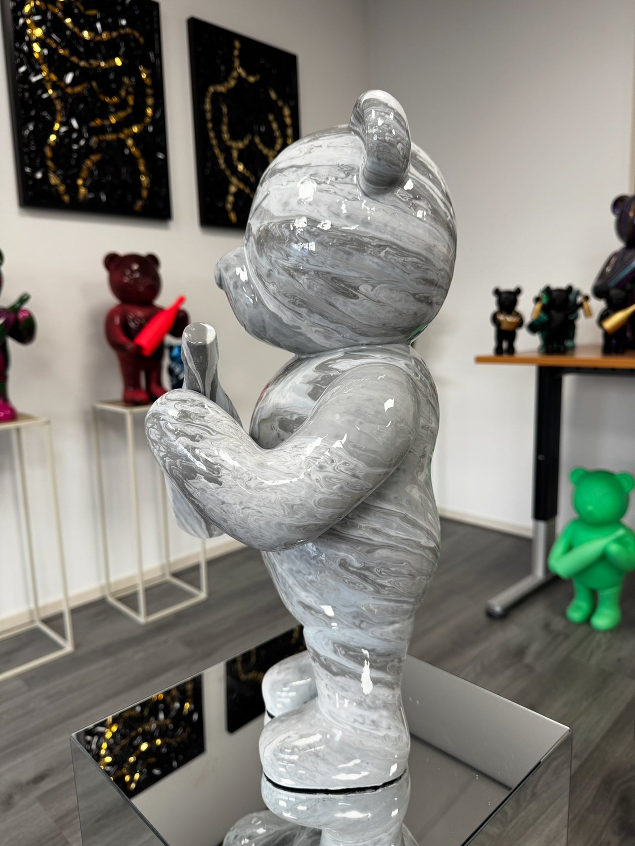 Champagne bear Marble