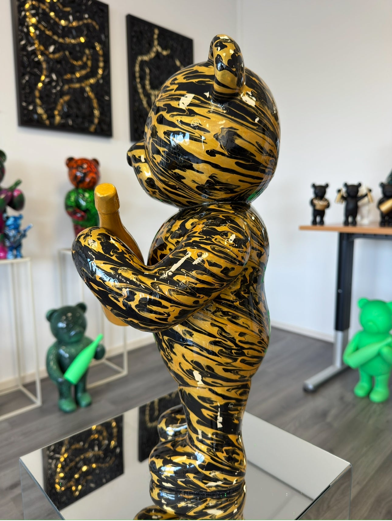 Champagne bear Goldy