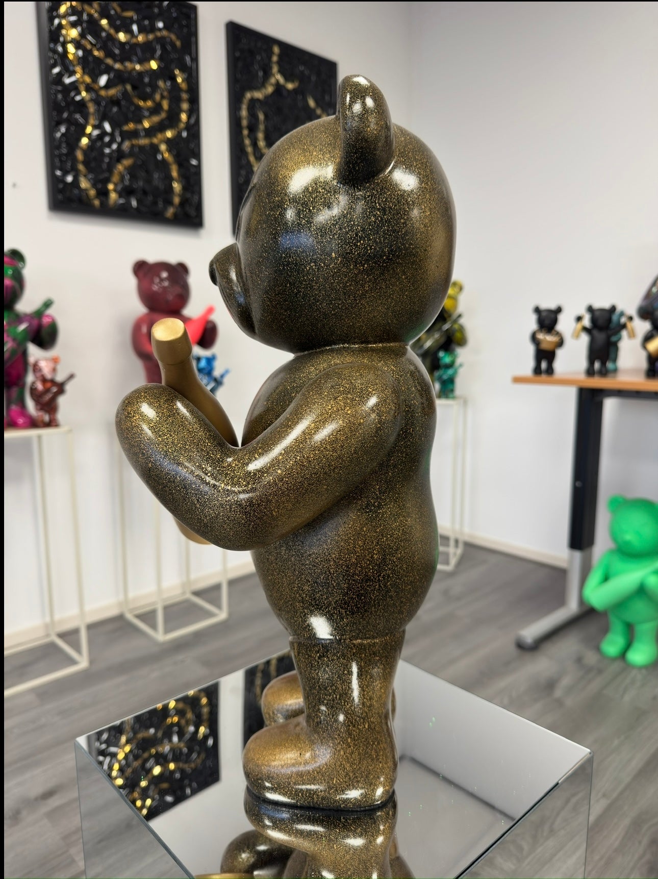 Champagne bear Henry