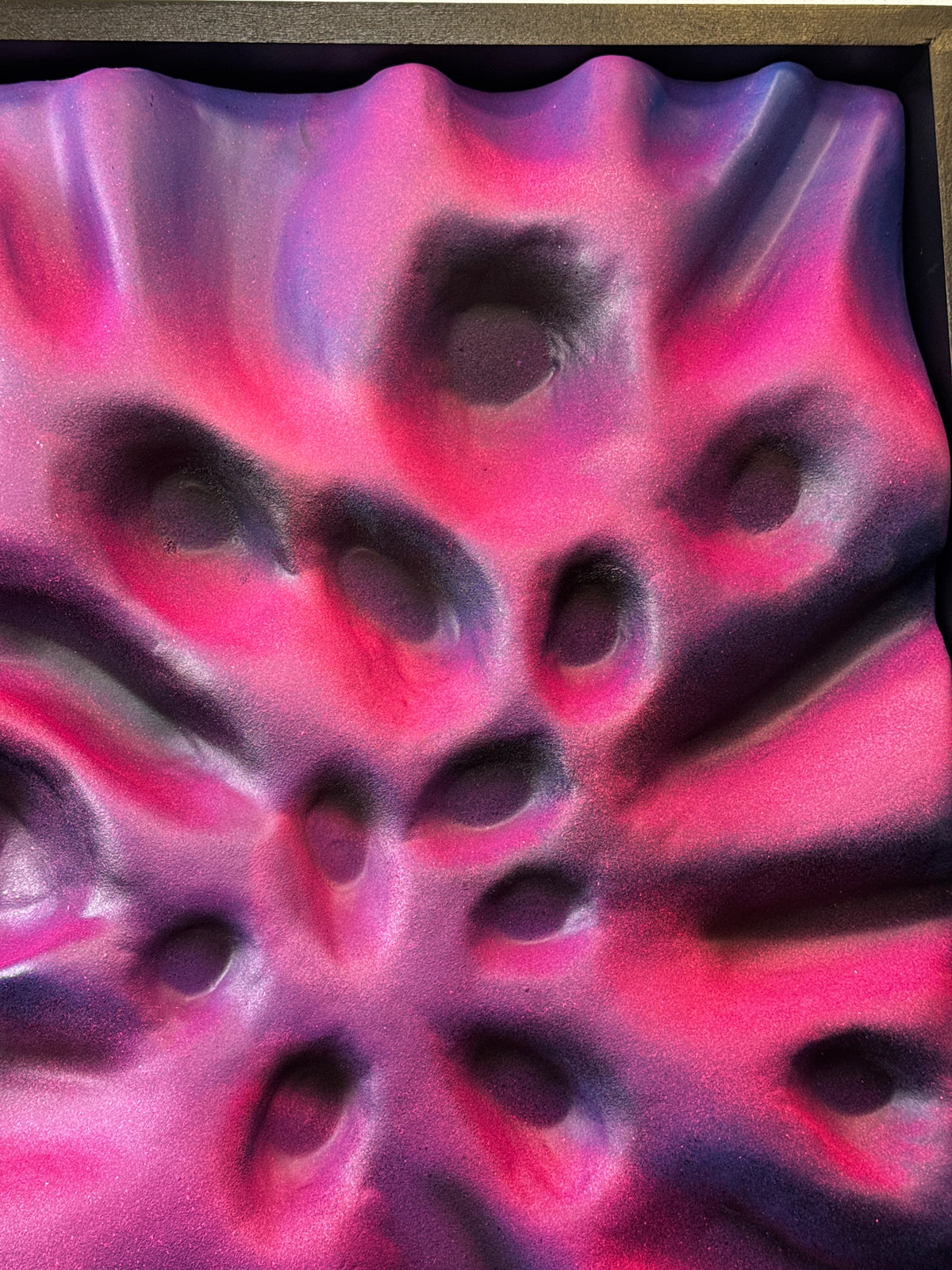 Pink voltage