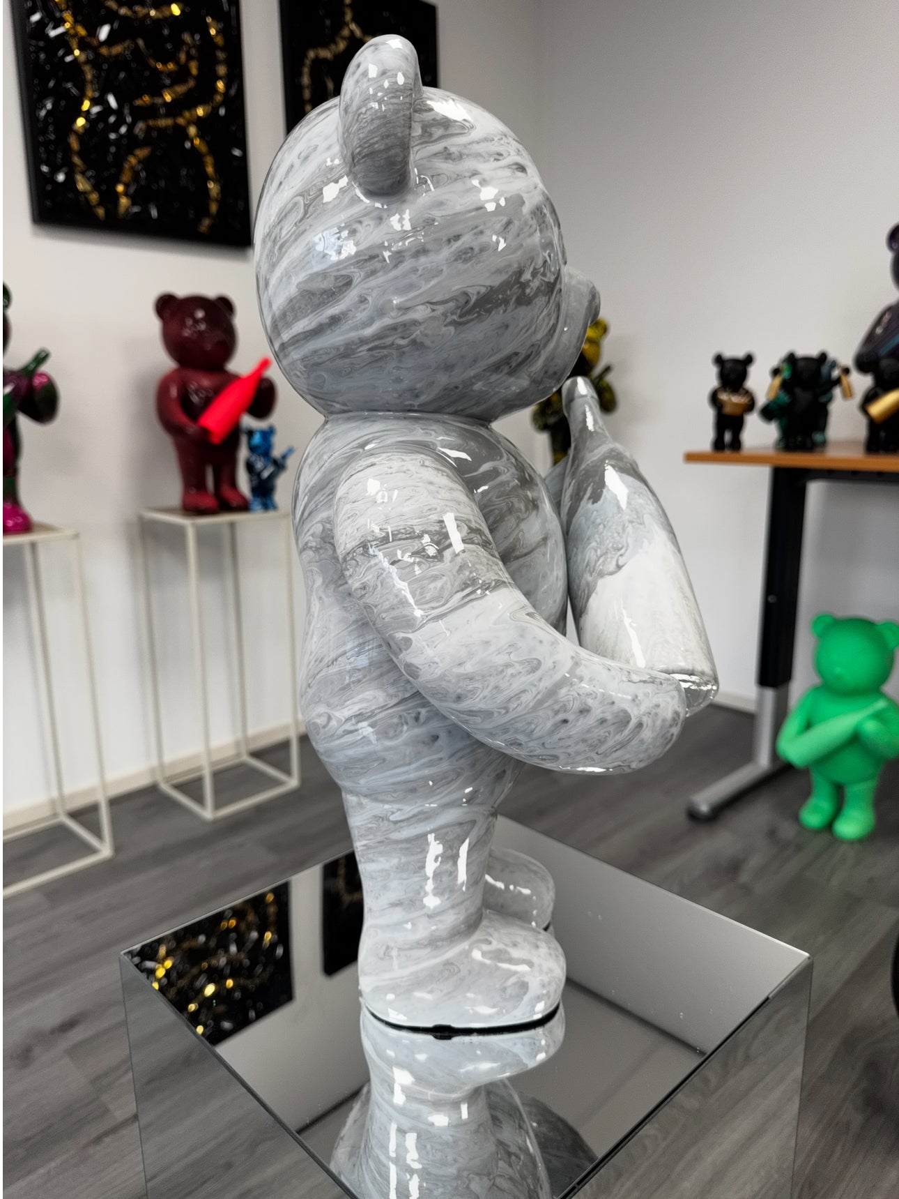Champagne bear Marble