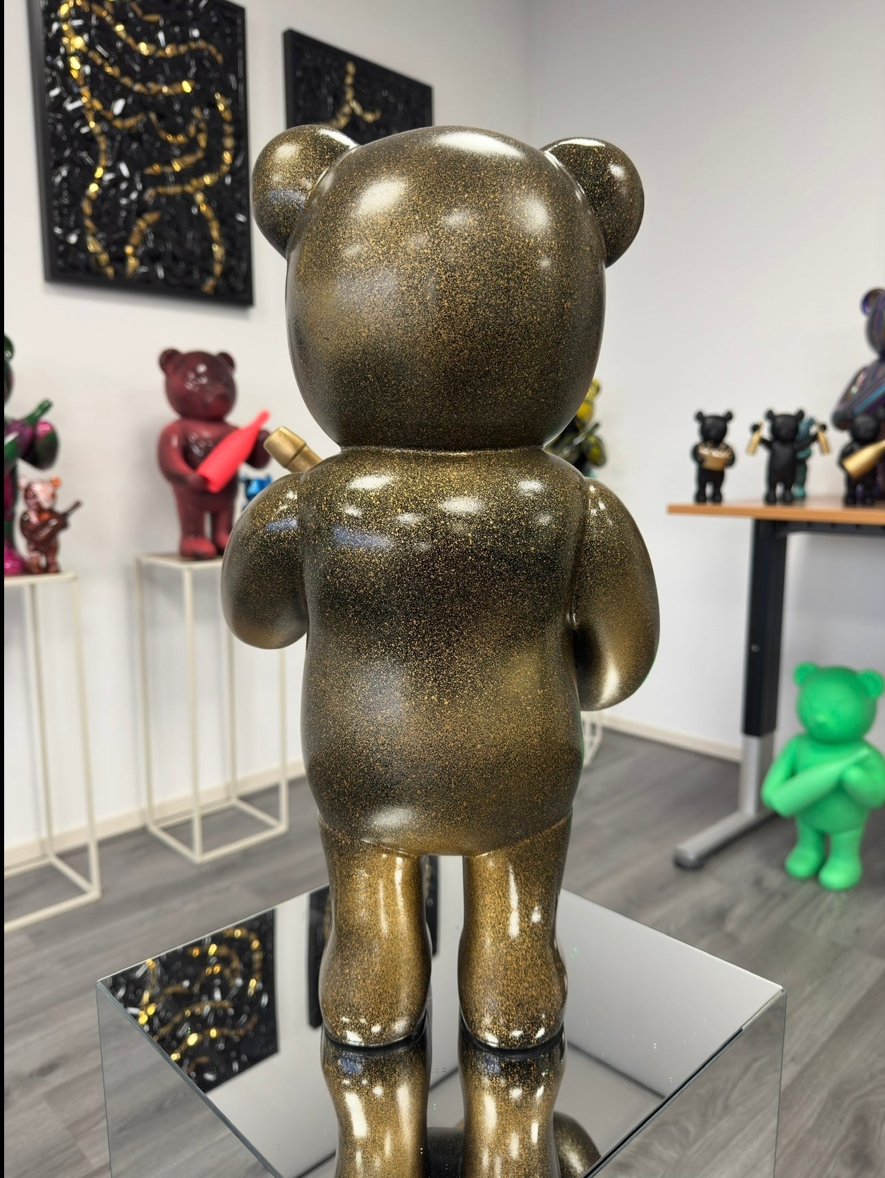 Champagne bear Henry