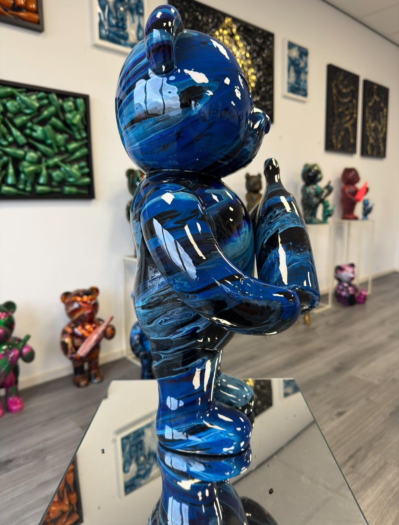 Champagne bear Azure