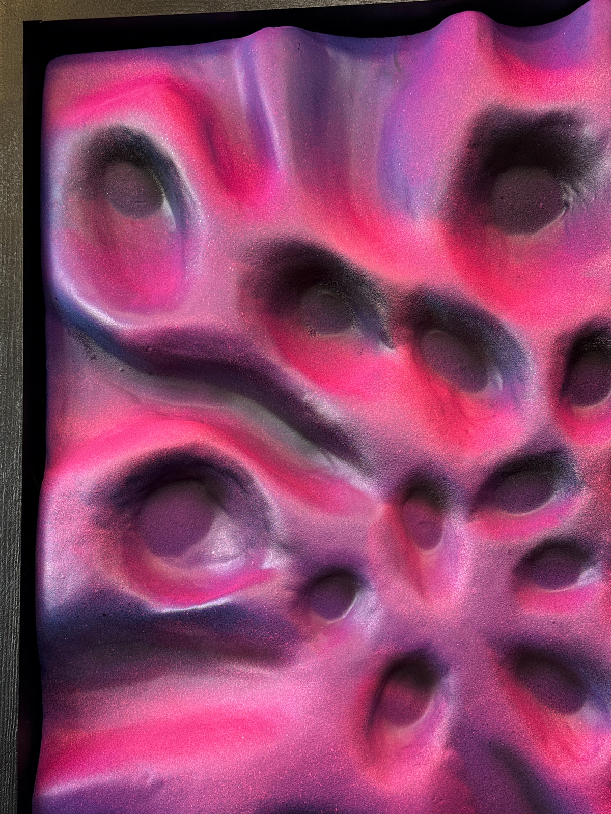 Pink voltage