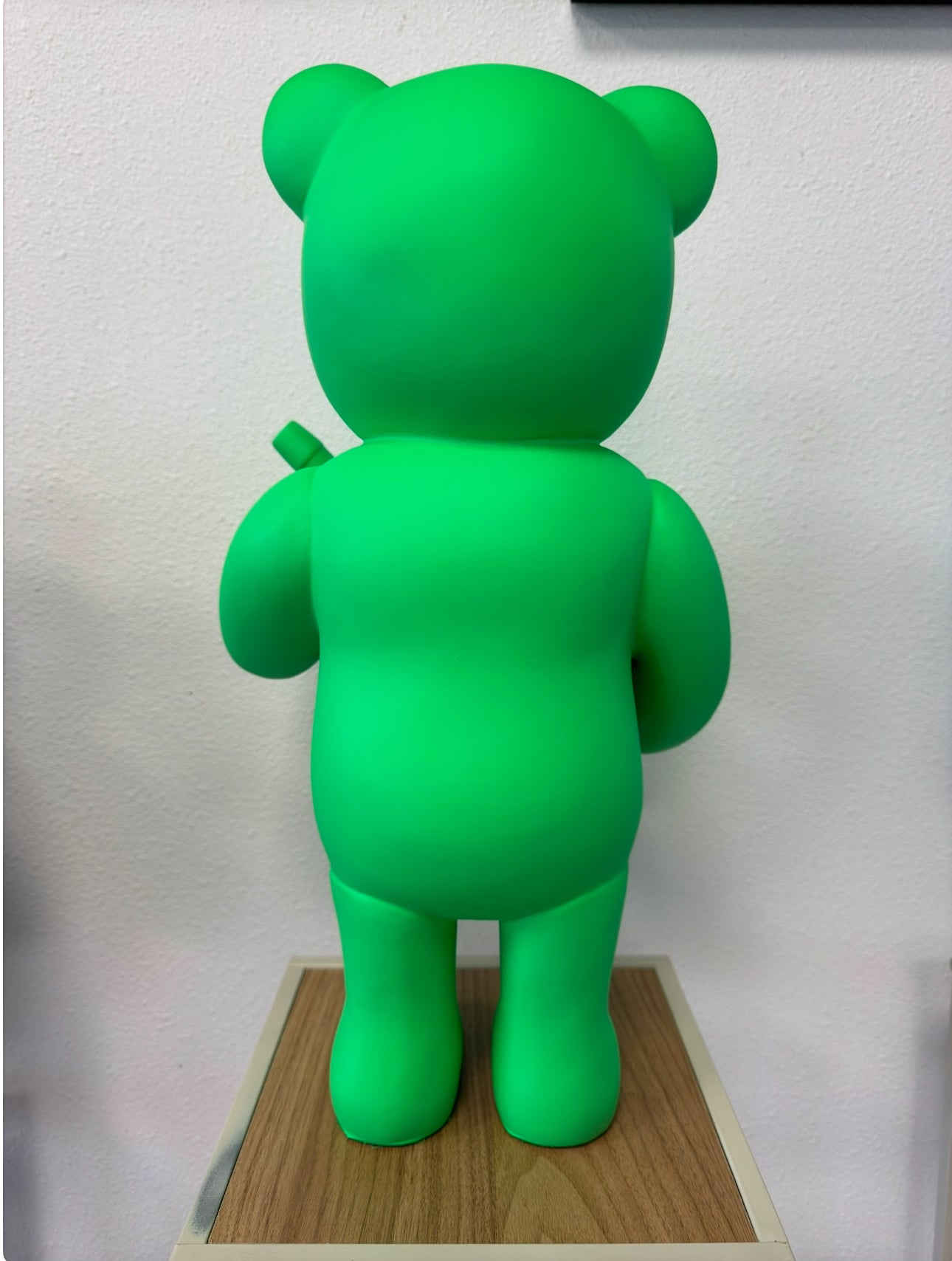 Champagne bear Emerald