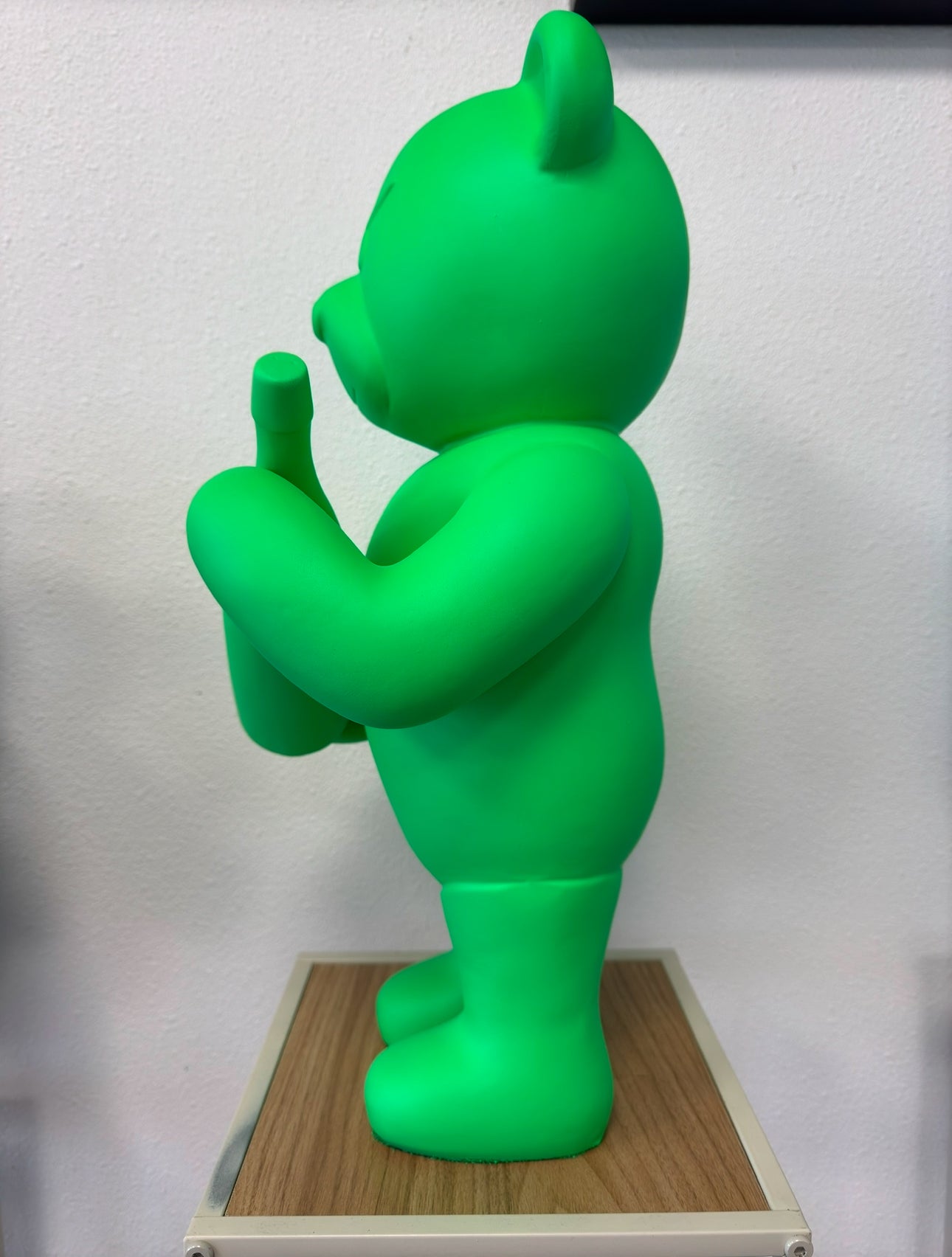 Champagne bear Emerald