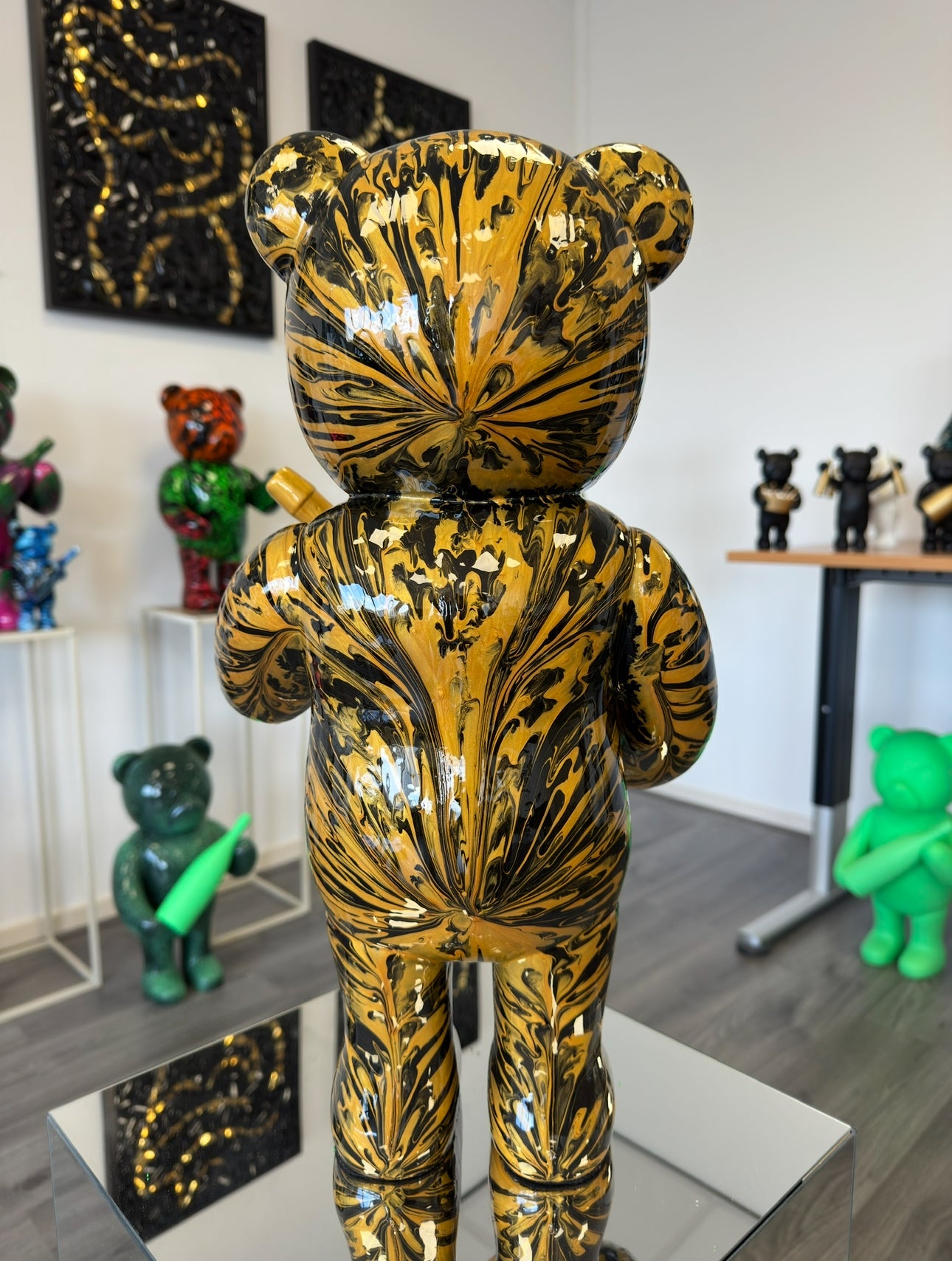 Champagne bear Goldy