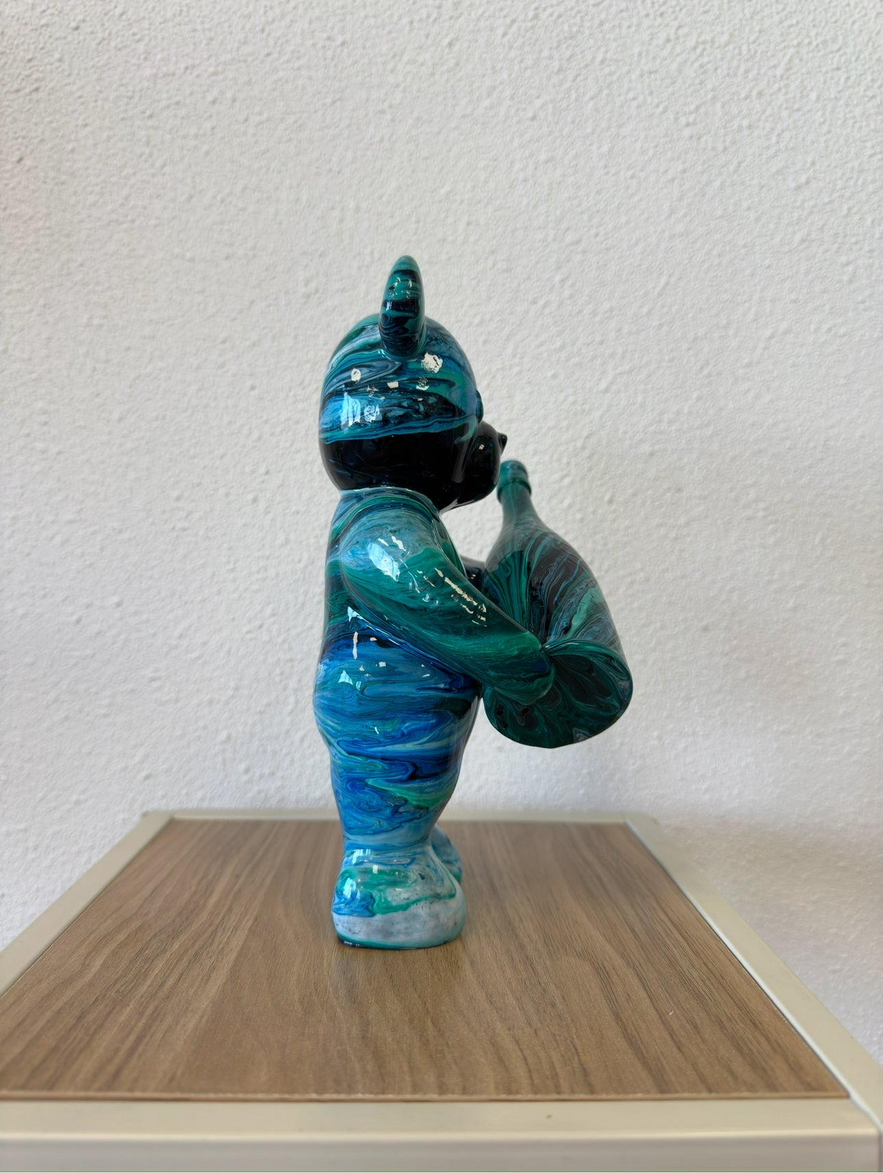 Champagne bear Grublo