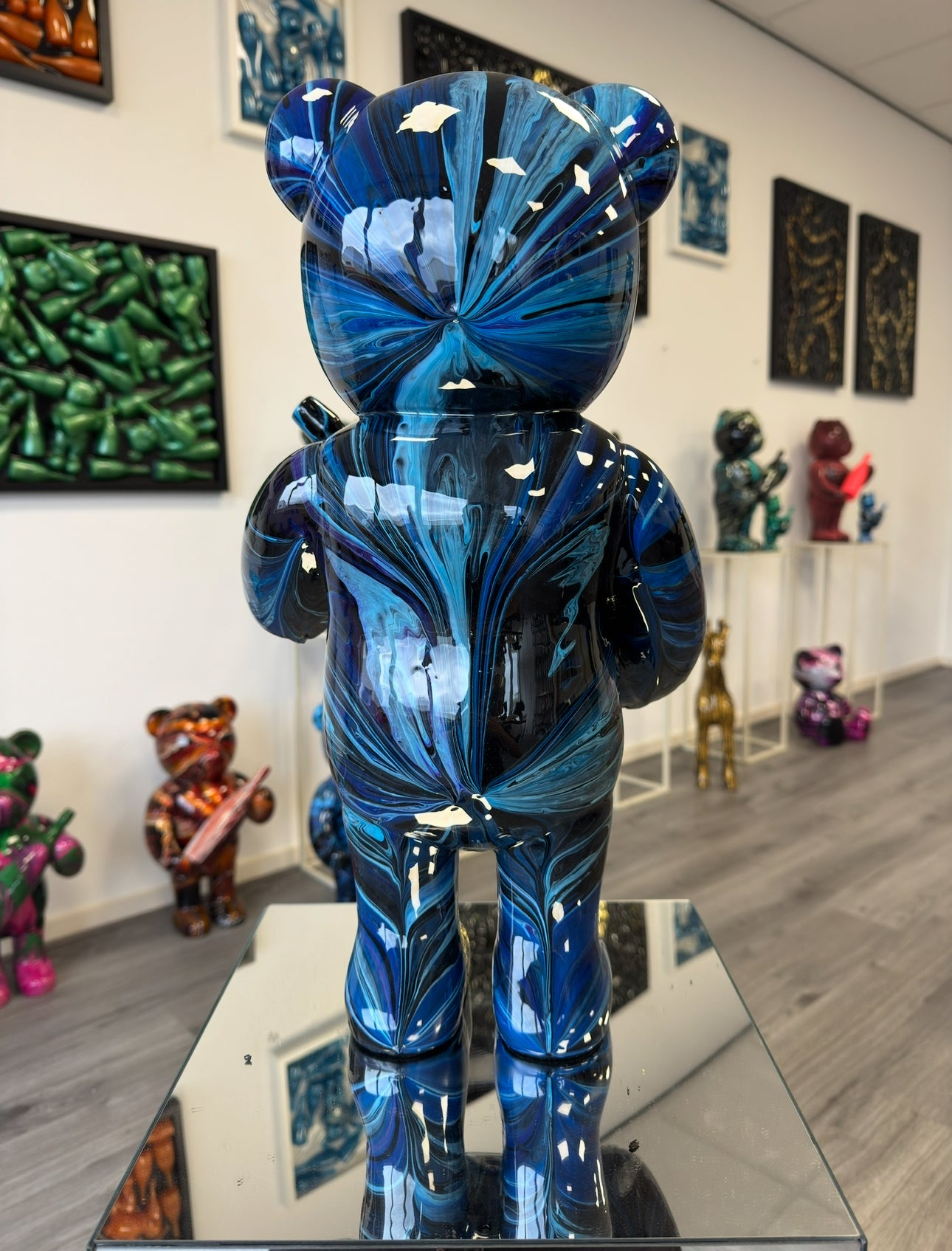 Champagne bear Azure