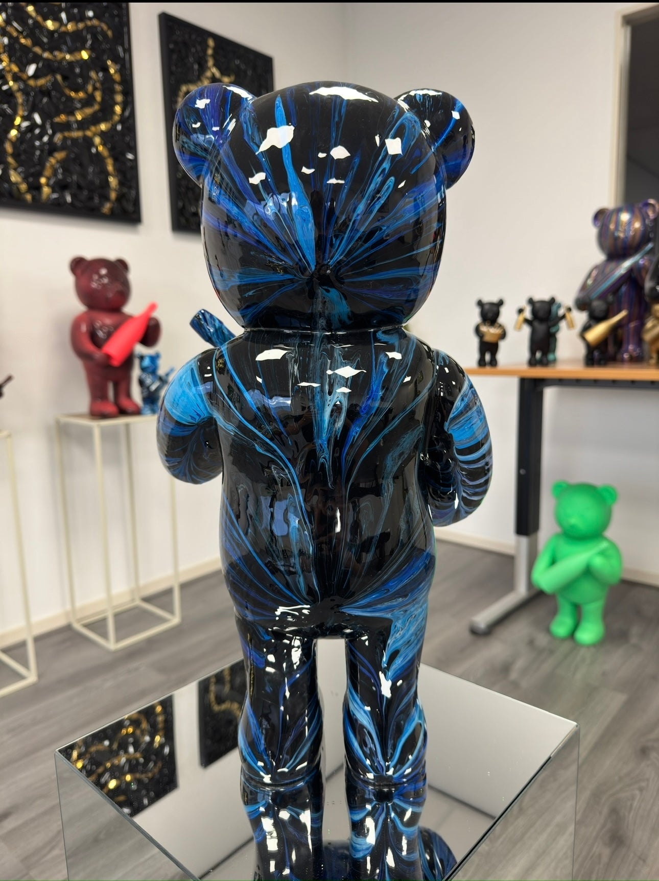 Champagne bear Ocean