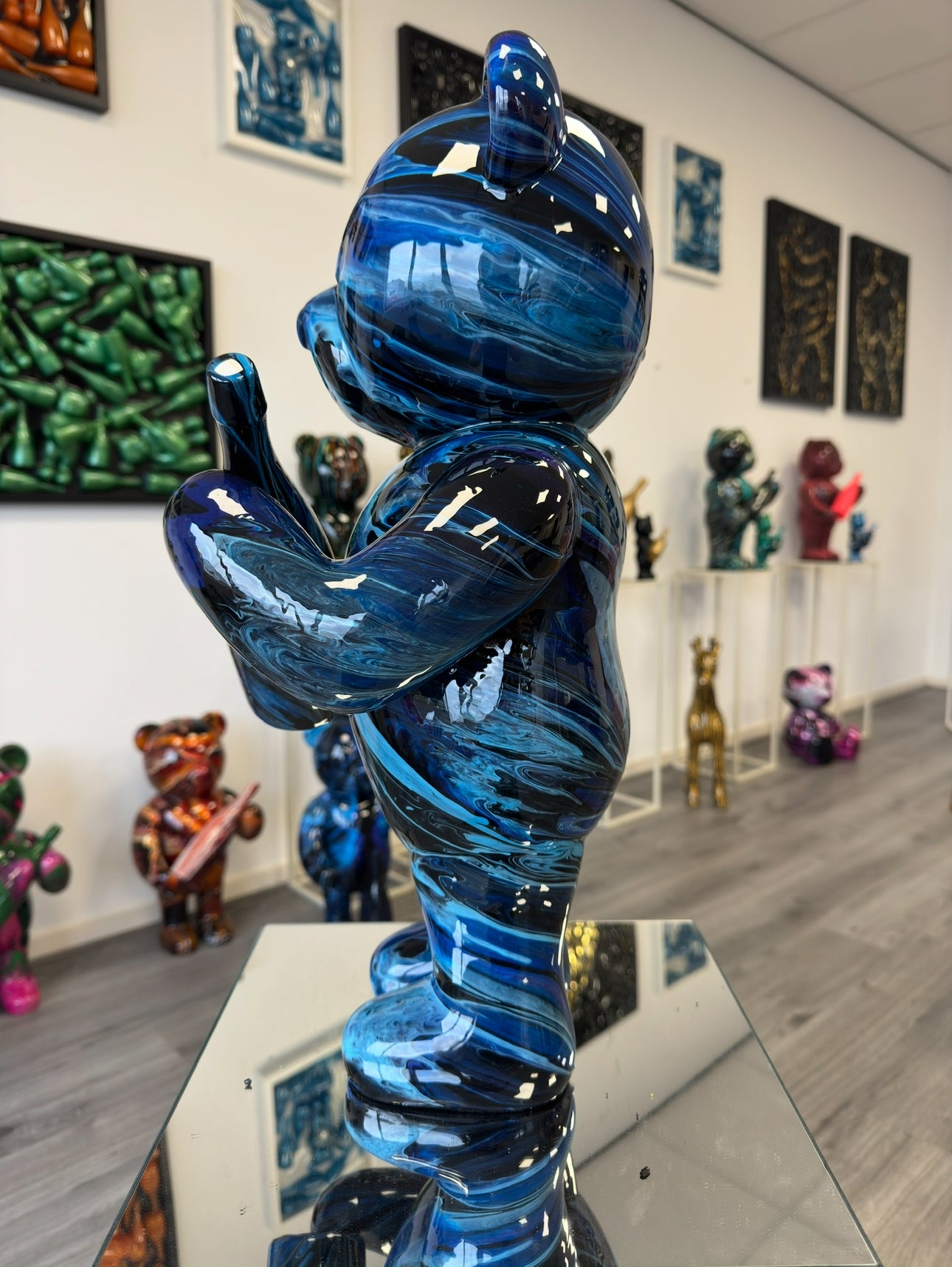 Champagne bear Azure